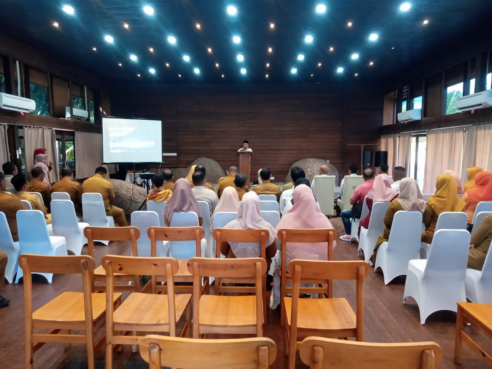 WhatsApp Image 2025-10-27 at 09.05.48